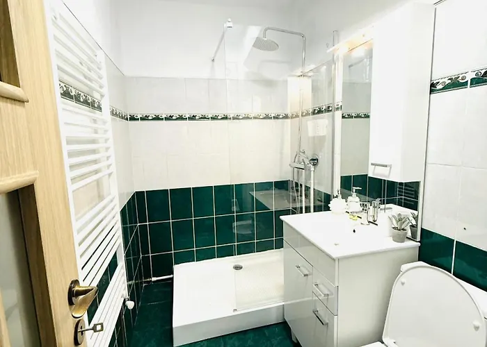 Charming Near Center Craiova